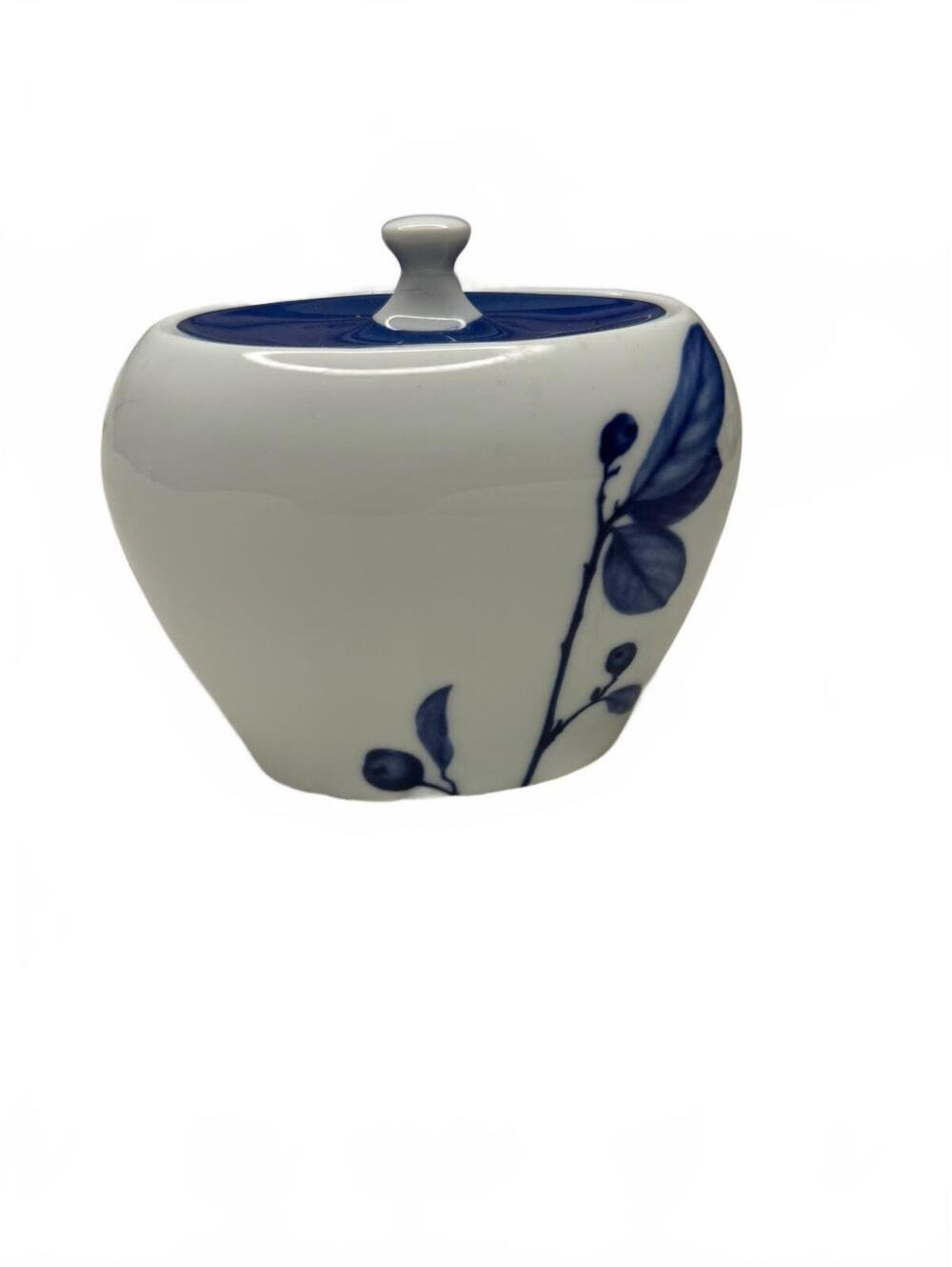 Mikasa Fine China Blue Leaf Covered Sugar Bowl
